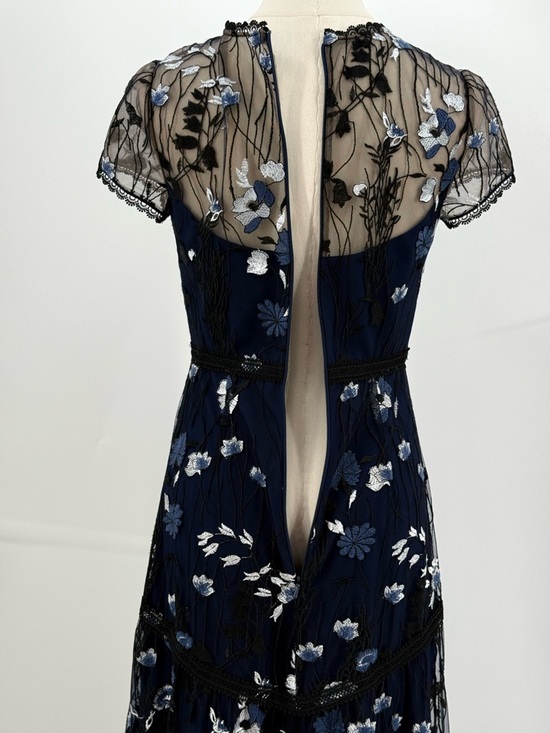 Monique Lhuillier Navy Blue Floral Embroidered Lace Midi Evening Cocktail Dress - Picture 9 of 16